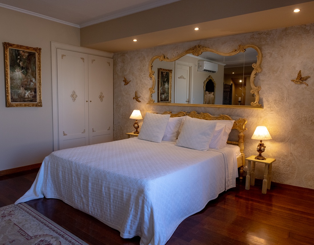 Le Chateau  portfolio