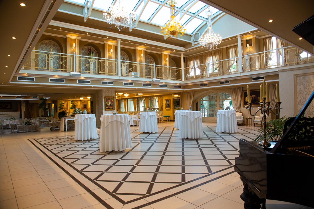 Le Chateau  portfolio